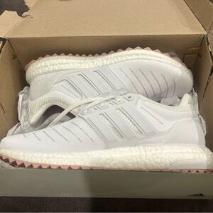 Adidas Ultraboost DNA XXII sz 9